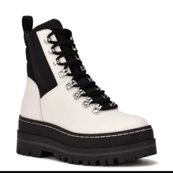 NEW! 🔥 Marc Fisher Plune Combat Boots Ivory Size 9 - Picture 2 of 6